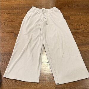 Gilly Hicks Cream Straight Leg Pants